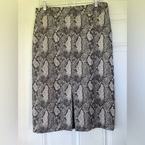 Ann Taylor Woman’s Animal Print Pencil Skirt